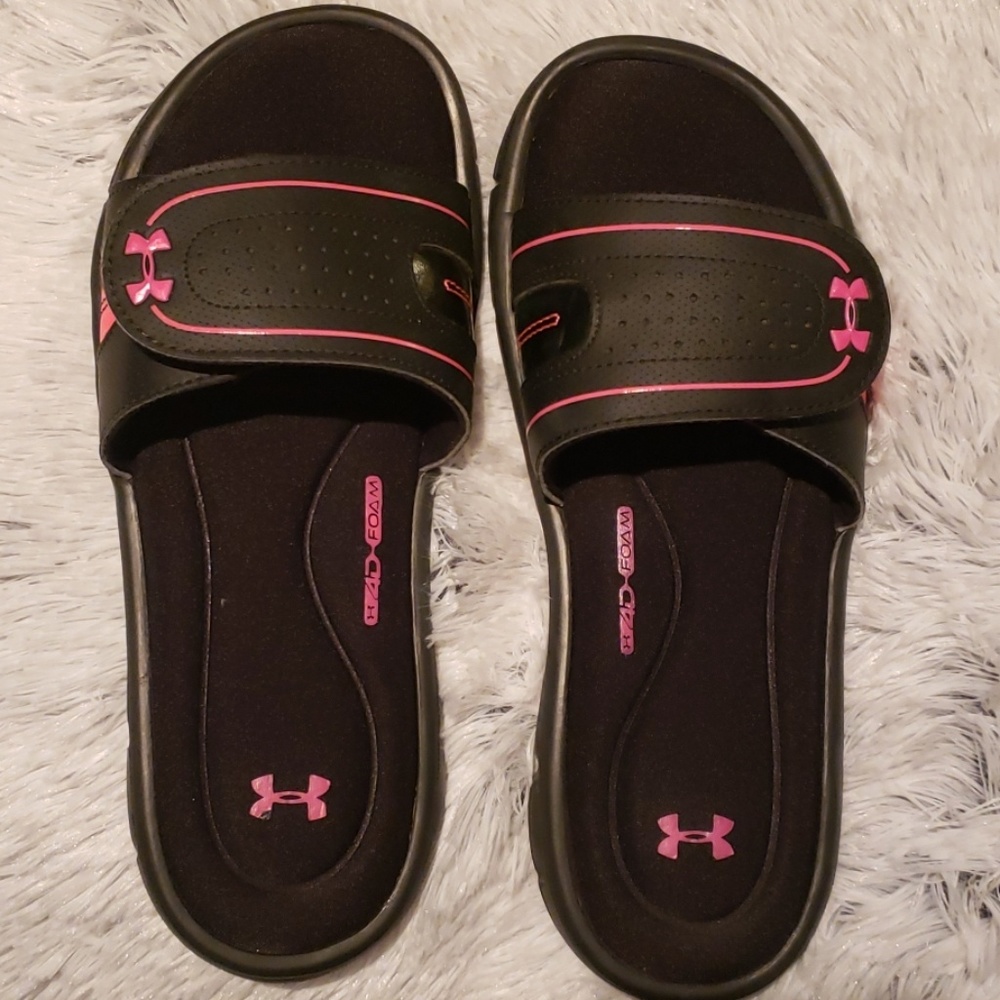 NWOT Under Armour slides